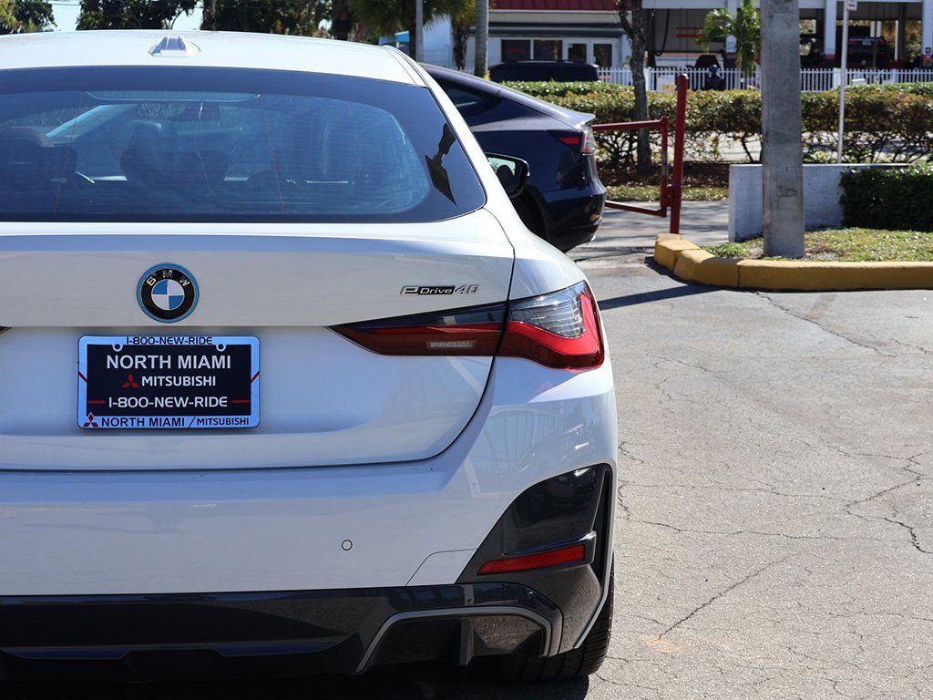 Used 2023 BMW i4 eDrive40 w/ M Sport Package image 15