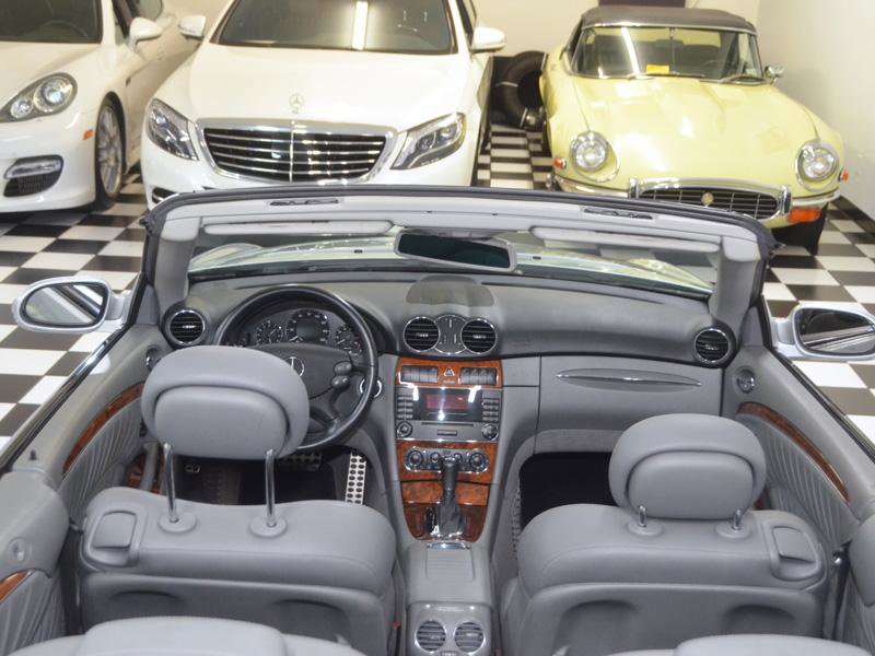Used 2006 Mercedes-Benz CLK 350 Cabriolet w/ Premium Pkg image 32