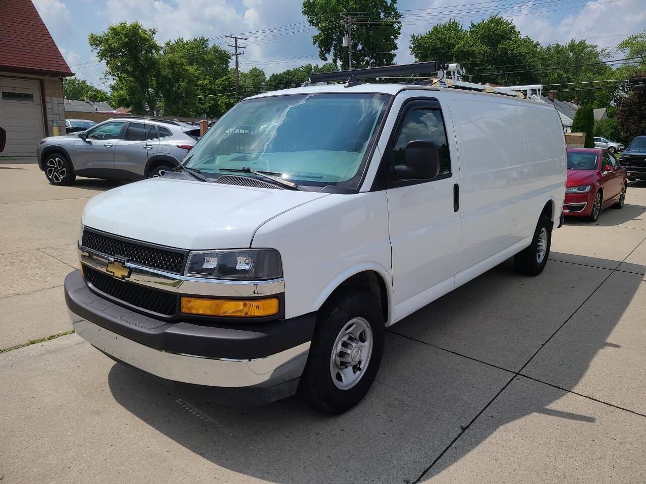 Used 2018 Chevrolet Express 2500 2500 3dr Extended Cargo Van image 6