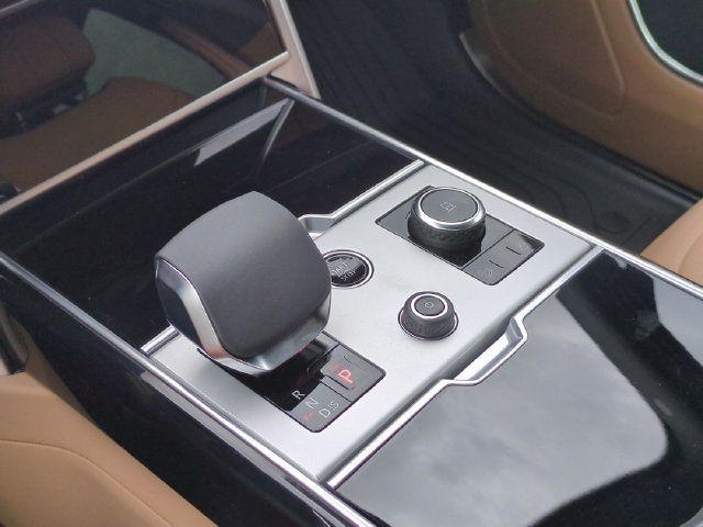 New 2027 Land Rover Range Rover SE AWD/4WD image 9