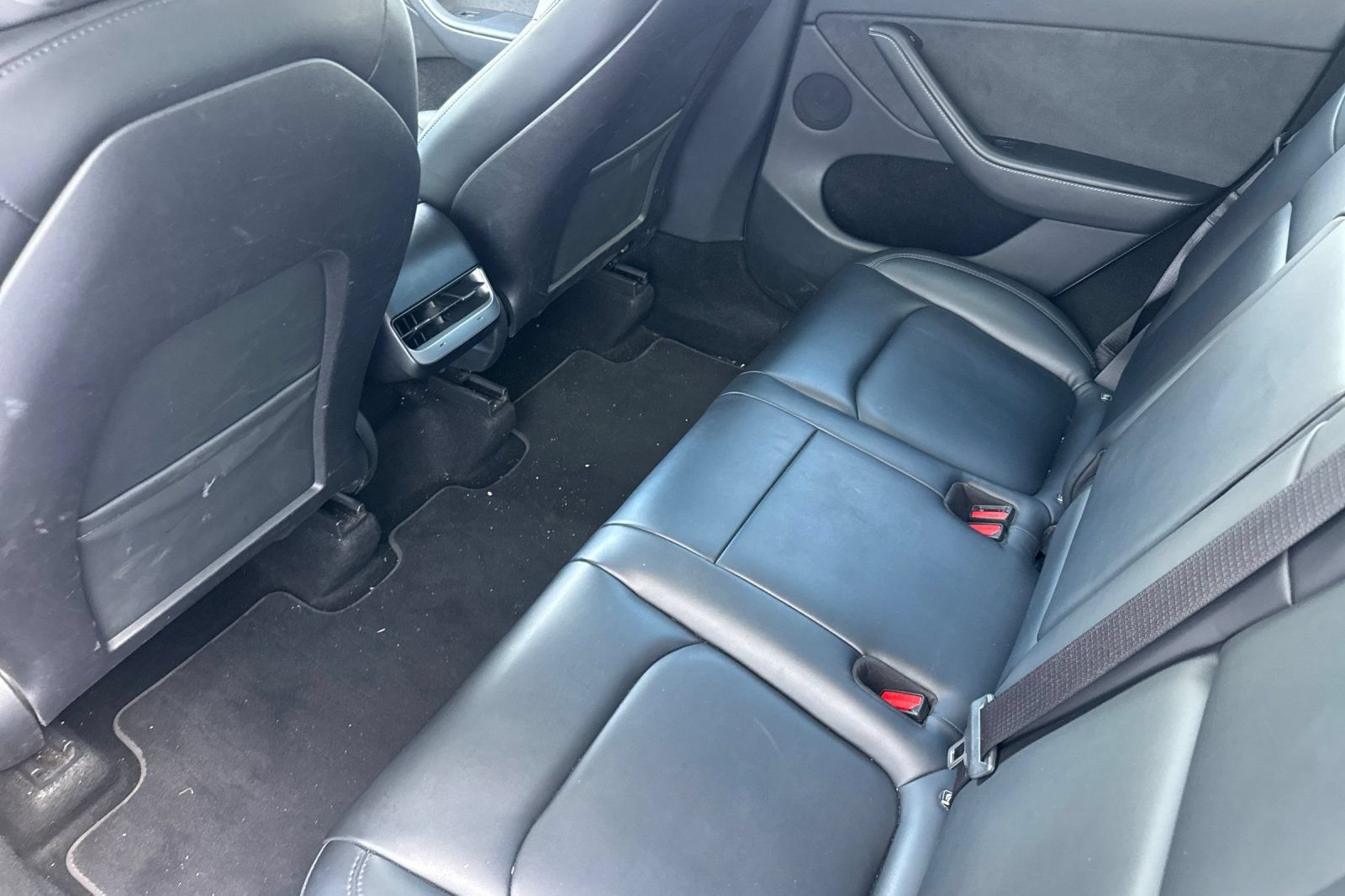 Used 2023 Tesla Model Y Long Range AWD/4WD image 15