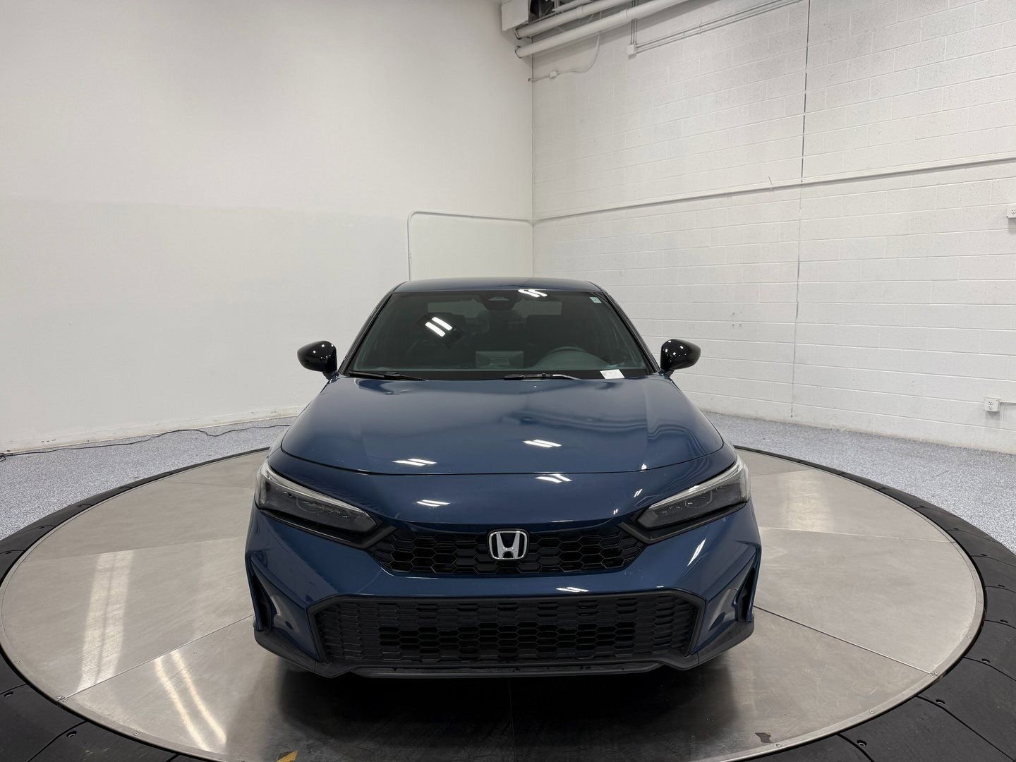 Used 2025 Honda Civic Sport image 2