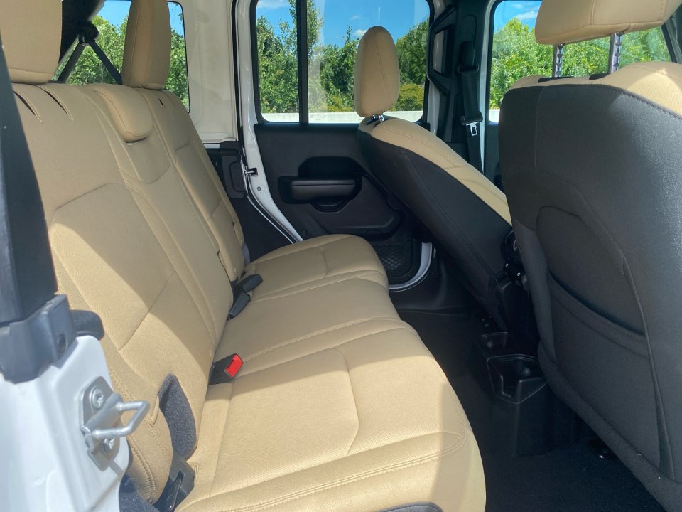 Used 2018 Jeep Wrangler Unlimited Sport S AWD/4WD image 33