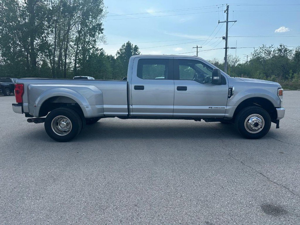 Used 2021 Ford F350 XL w/ STX Appearance Package AWD/4WD image 2