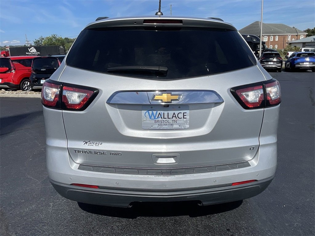 Used 2017 Chevrolet Traverse LT image 5