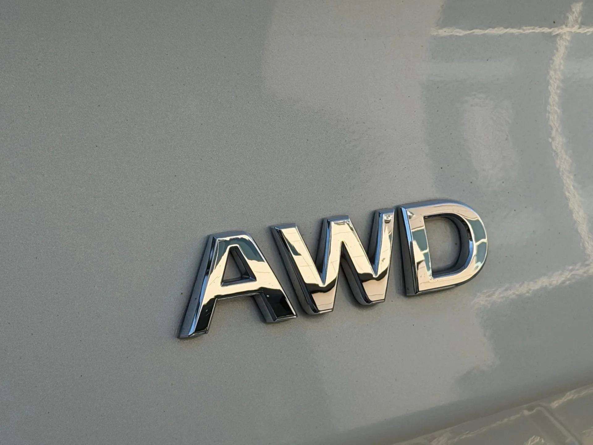 Used 2023 INFINITI QX60 Luxe w/ Cargo Package image 44