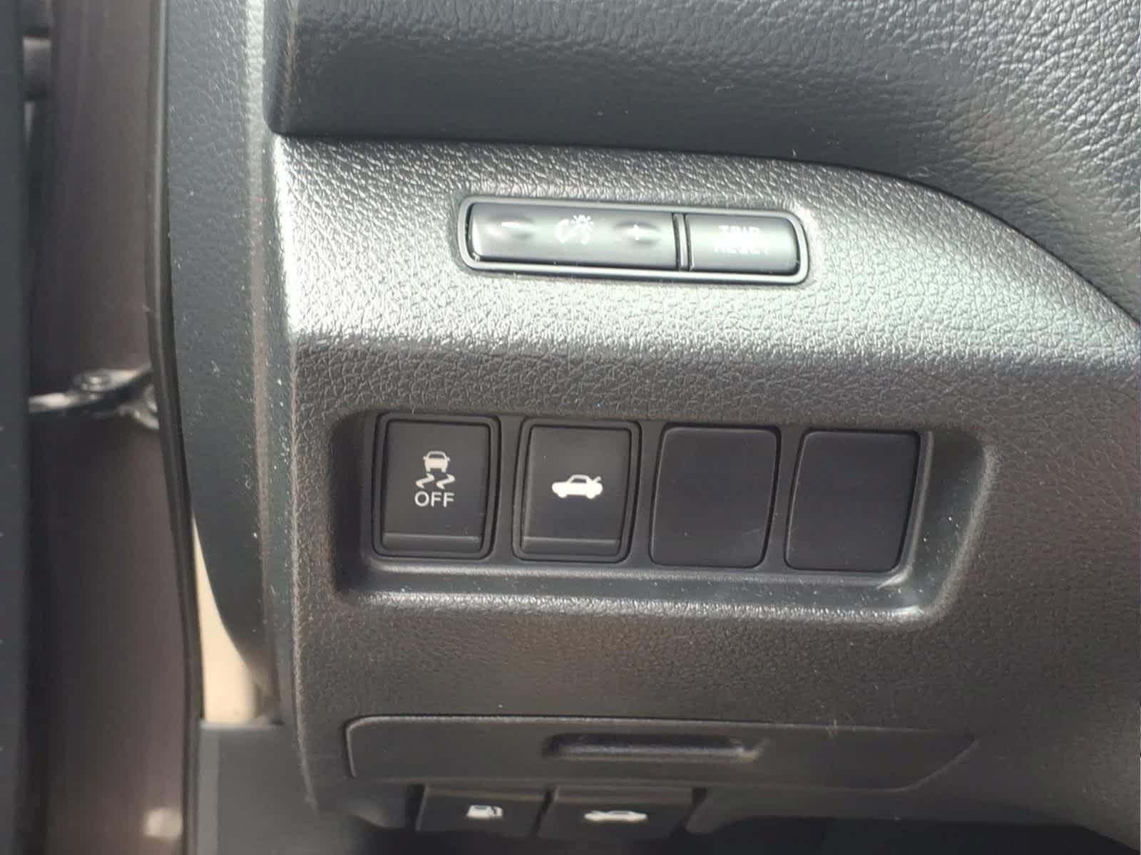 Used 2013 Nissan Altima 2.5 S FWD image 19