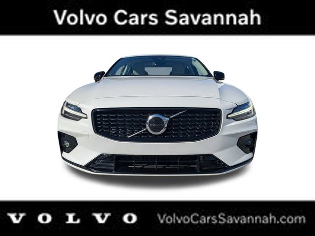 Certified 2025 Volvo S60 B5 Core image 13