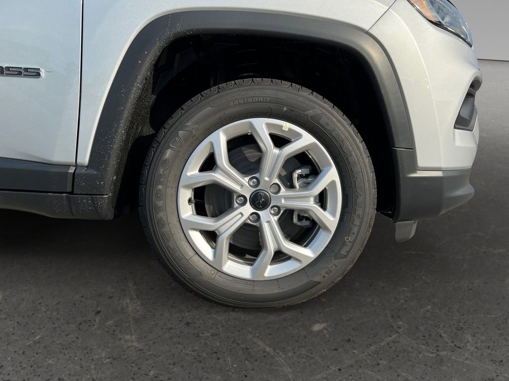 New 2025 Jeep Compass Latitude image 23