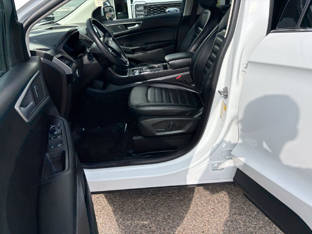 Used 2024 Ford Edge SEL w/ Convenience Package AWD/4WD image 10