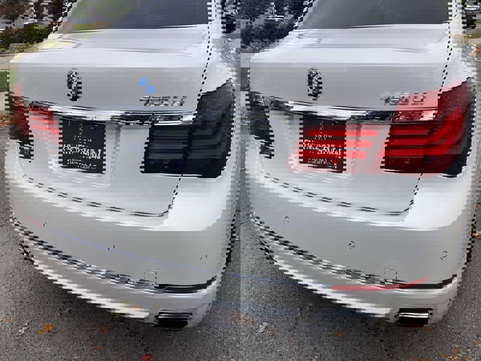 Used 2013 BMW 750Li image 4