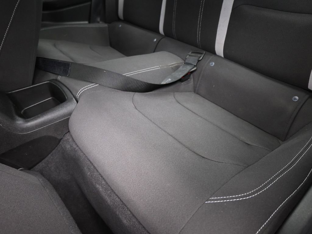 Used 2022 Chevrolet Camaro LT image 29