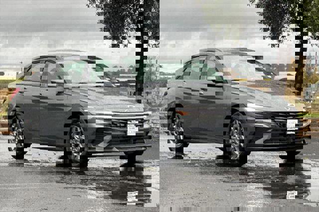 New 2026 Hyundai Elantra Blue image 2