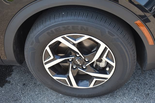 Certified 2023 Kia Sportage LX FWD image 11