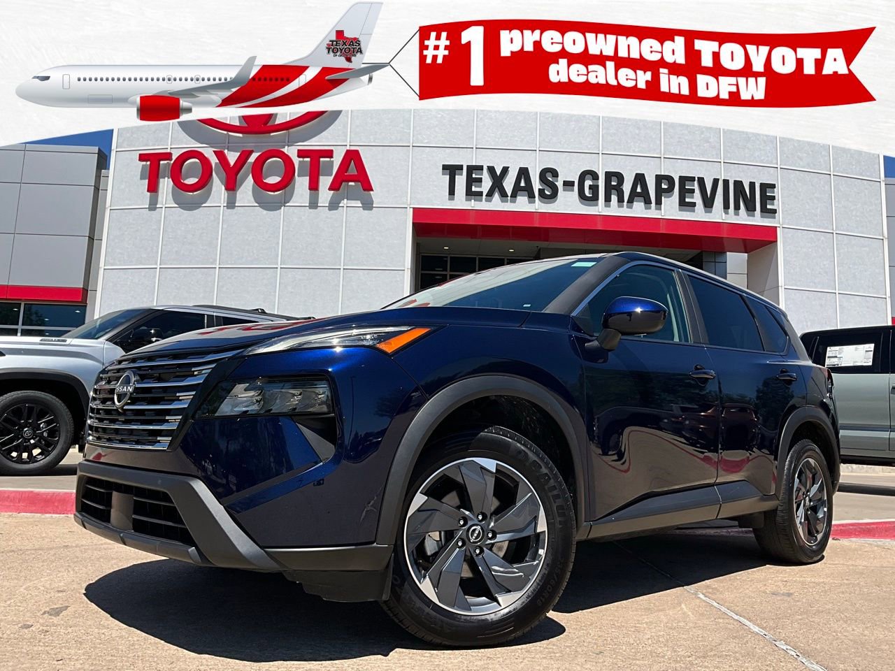 Used 2025 Nissan Rogue SV FWD image 1