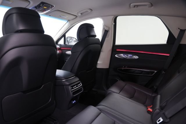 New 2027 Genesis GV70 2.5T AWD/4WD image 33