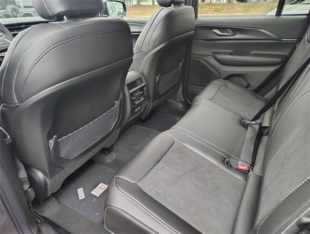 New 2025 Jeep Grand Cherokee 4WD image 31