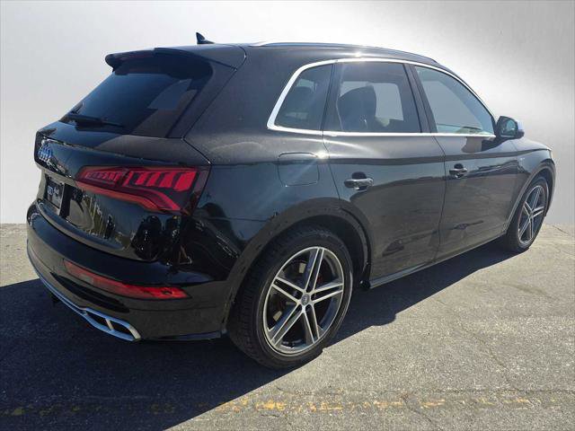 Used 2018 Audi SQ5 Premium Plus w/ S Sport Package image 3