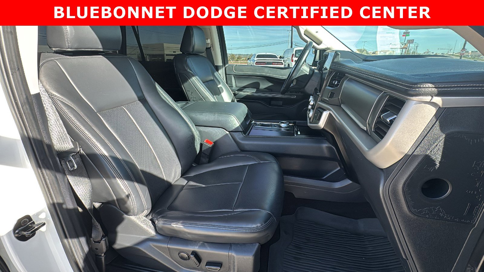 Used 2023 Ford Expedition XLT image 33