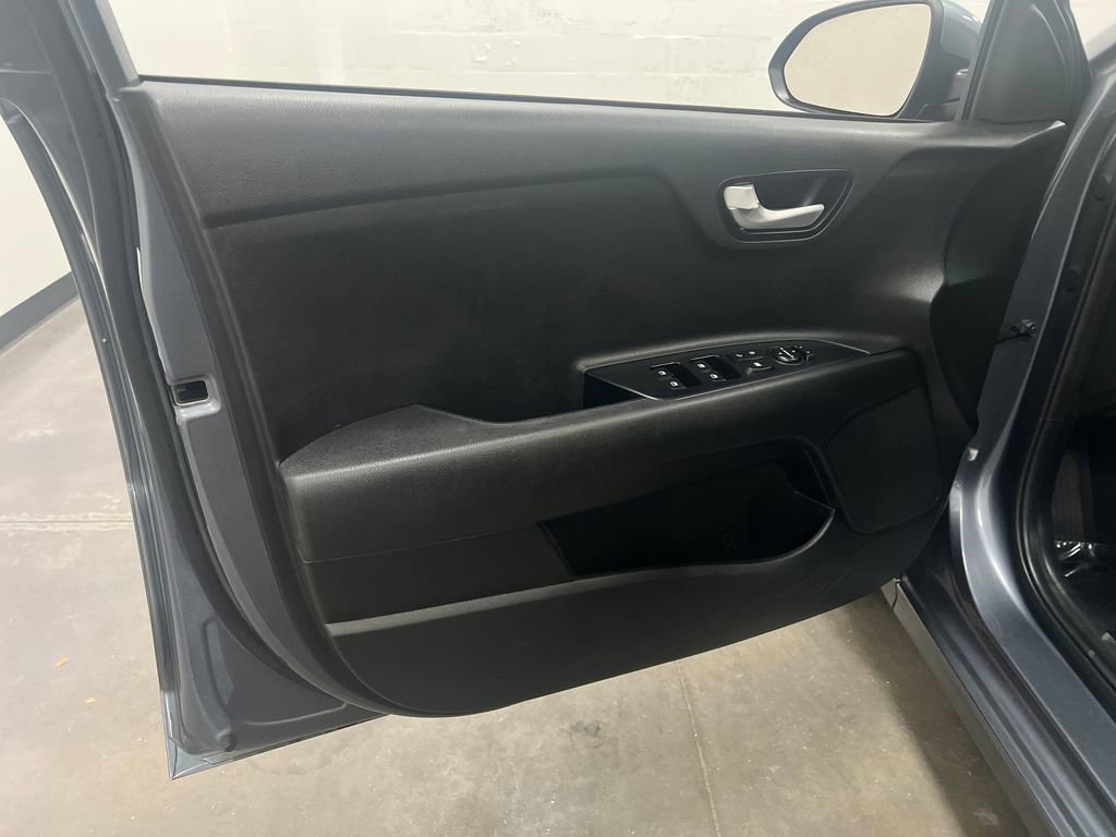 Used 2019 Kia Rio S FWD image 12