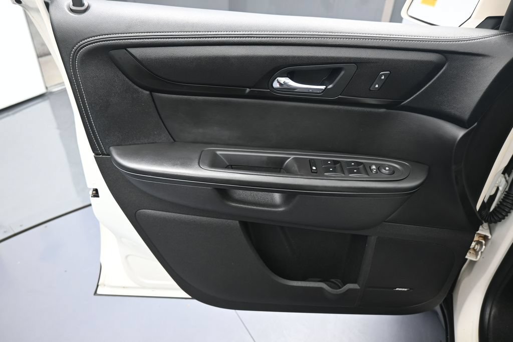 Used 2013 Chevrolet Traverse LT FWD image 13