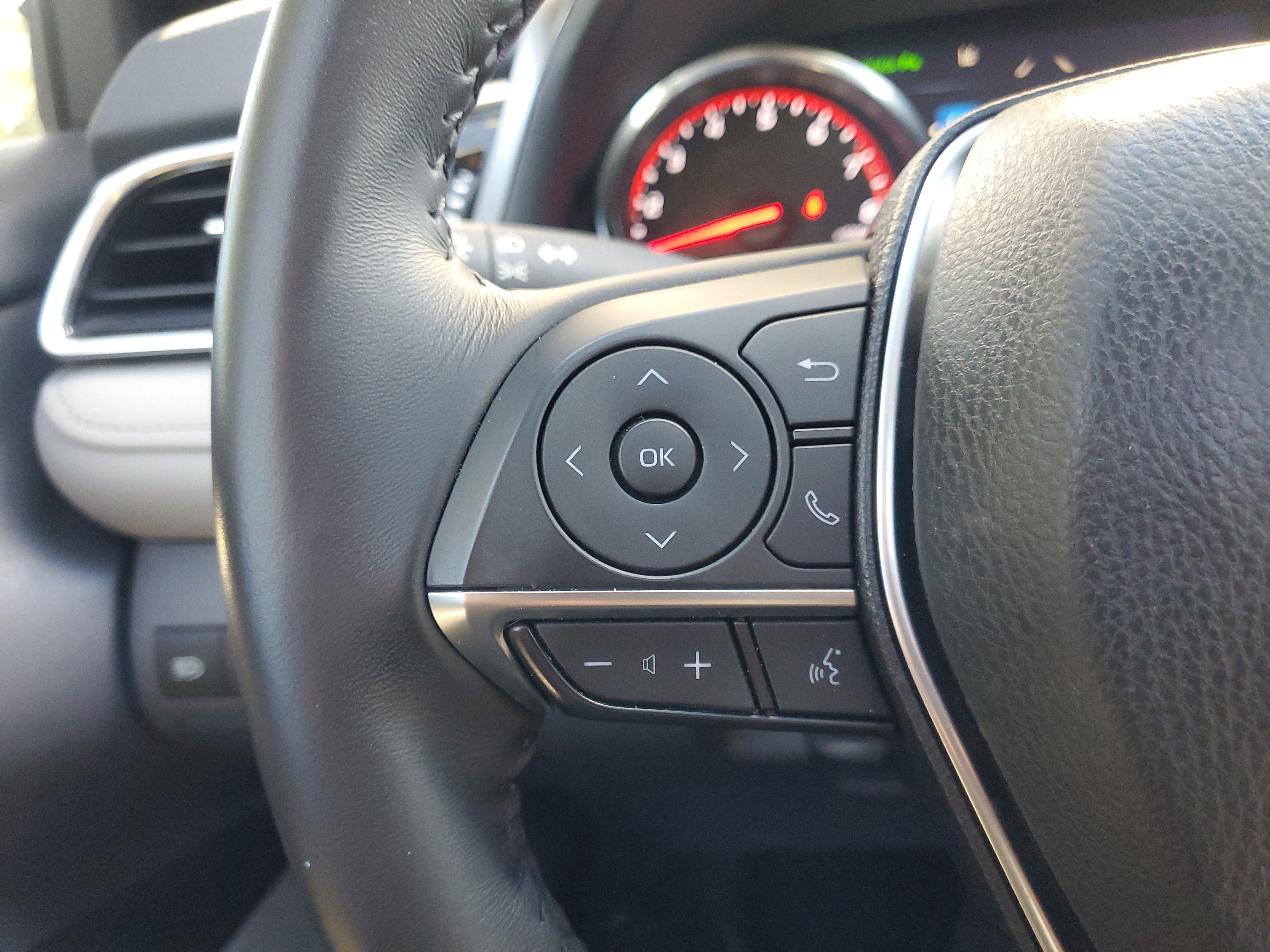 Used 2018 Toyota Camry XSE w/ Driver Assist Package image 25