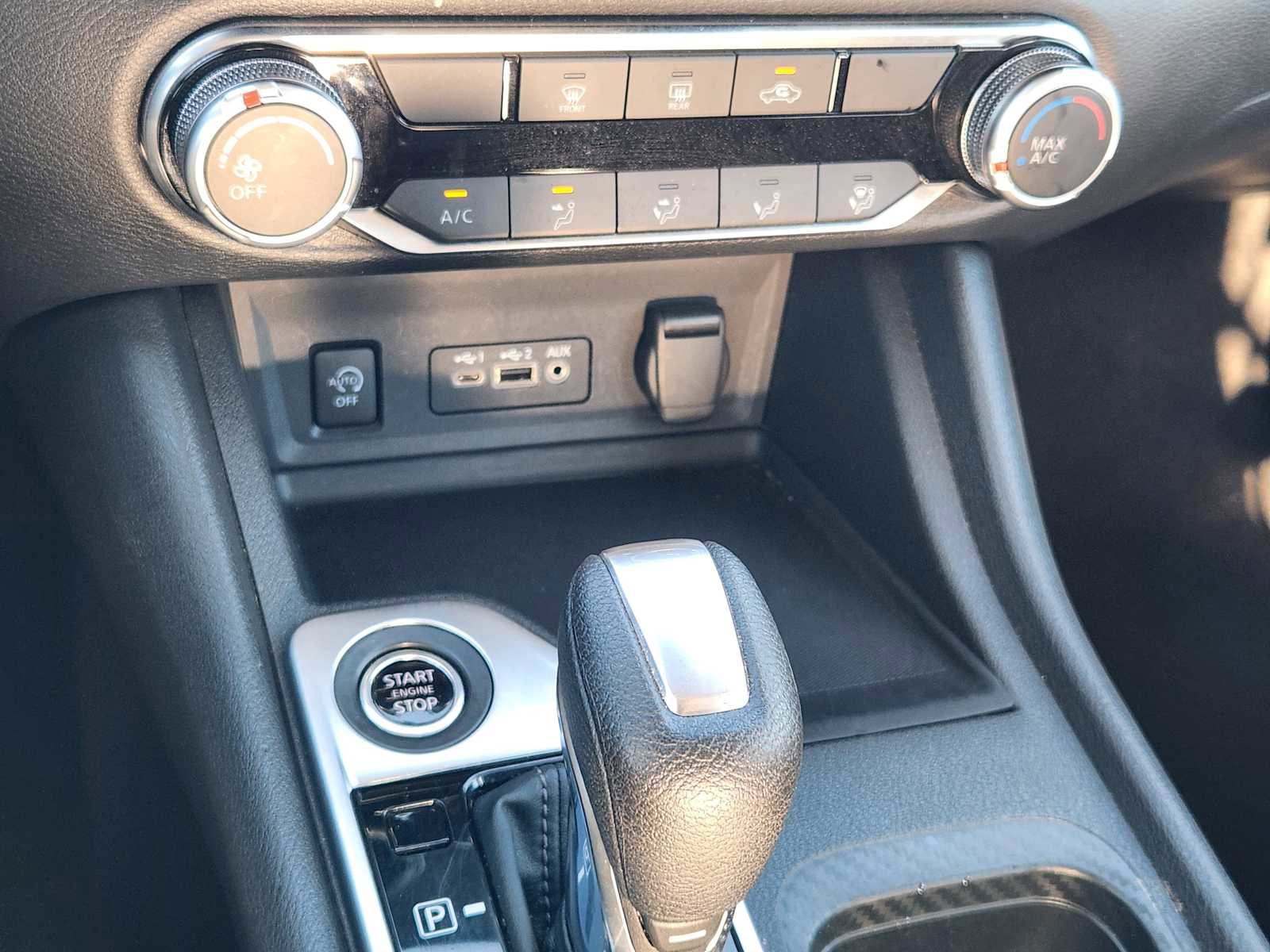 Used 2024 Nissan Sentra SV image 19