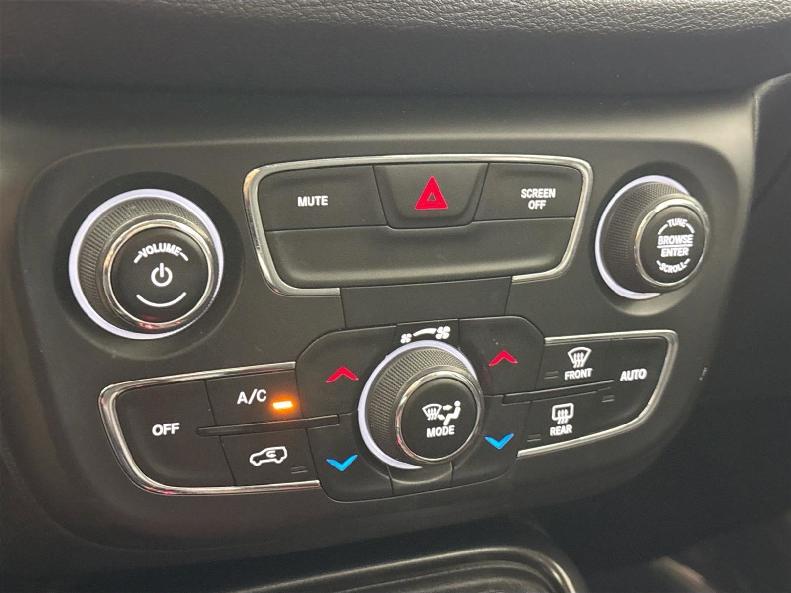 Used 2020 Jeep Compass Trailhawk image 26