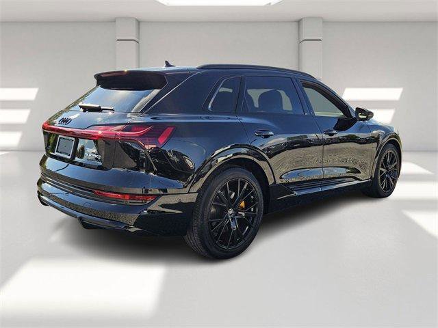 Used 2023 Audi e-tron Chronos image 5