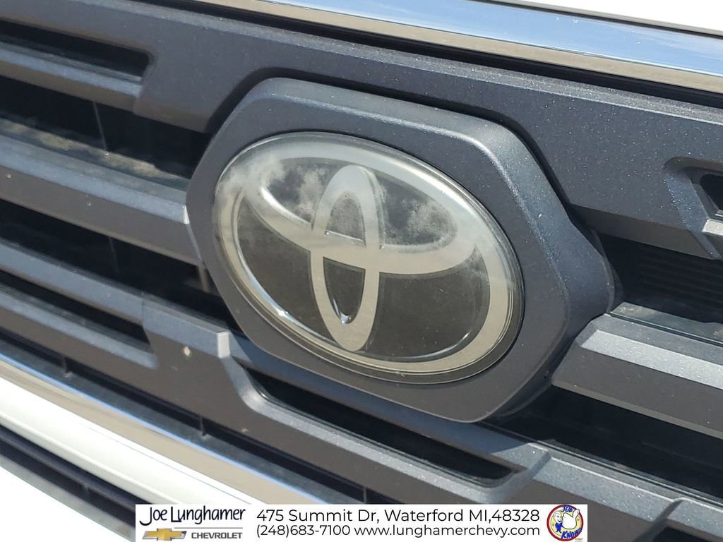 Used 2019 Toyota Tacoma SR5 RWD image 28