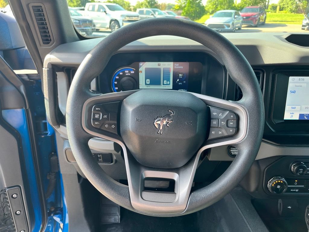 Used 2023 Ford Bronco 4-Door AWD/4WD image 16
