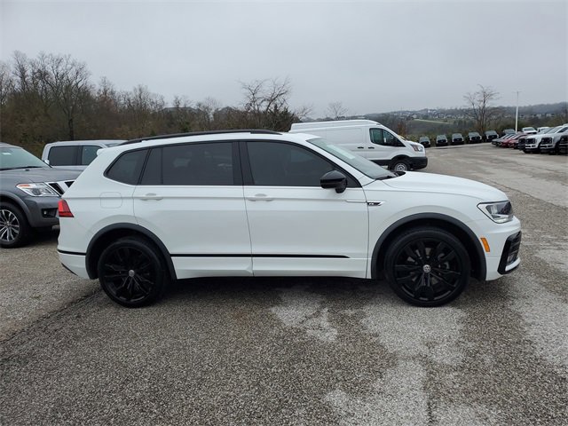 Used 2021 Volkswagen Tiguan SE R-Line image 3