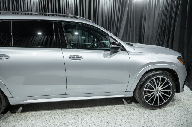 New 2026 Mercedes-Benz GLS 450 4MATIC image 4