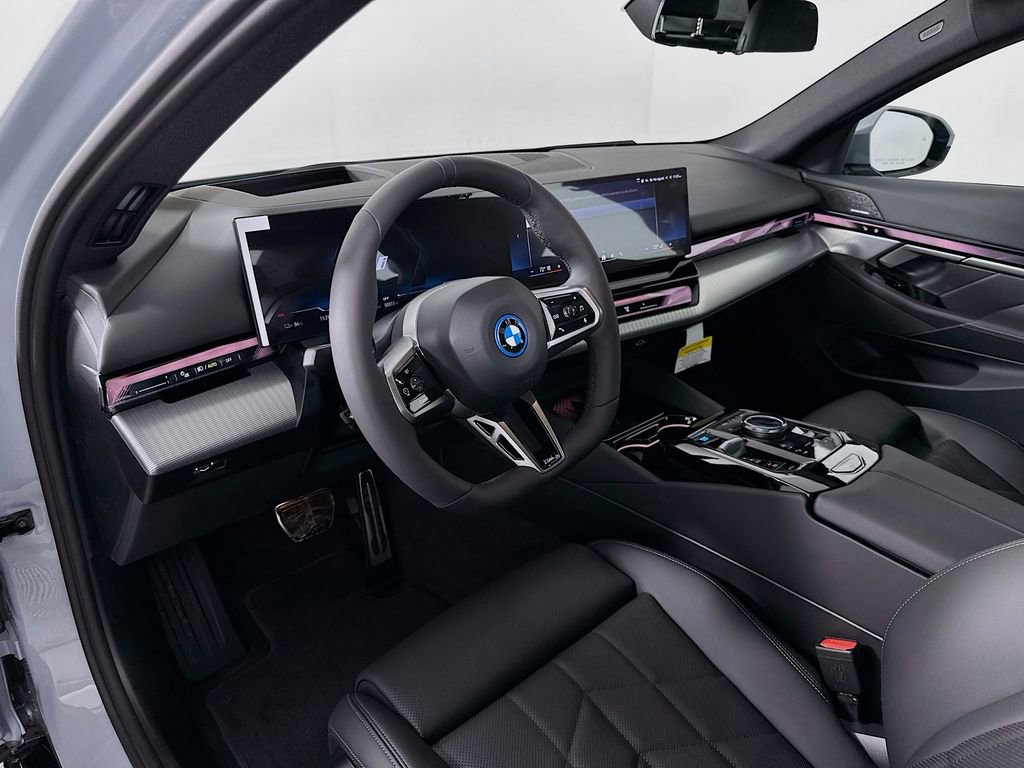 New 2026 BMW i5 eDrive40 w/ M Sport Package image 9
