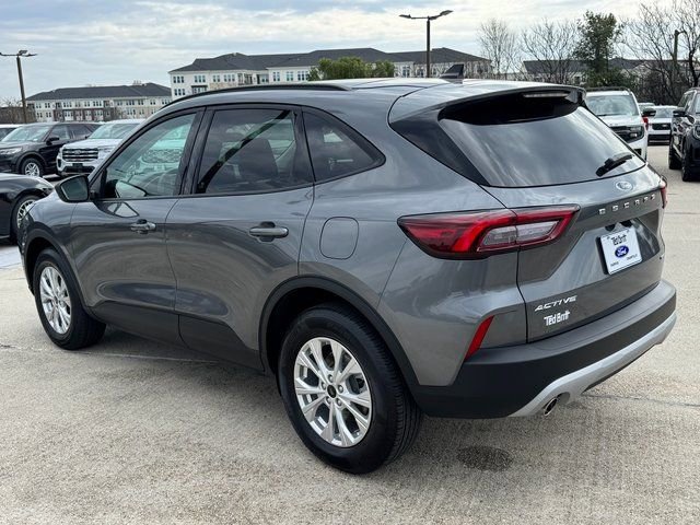 Certified 2025 Ford Escape Active w/ Cold Weather Package image 10