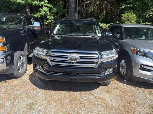 Used 2017 Toyota Land Cruiser AWD/4WD image 4