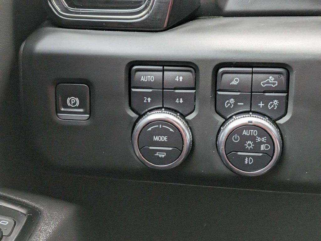 Used 2024 GMC Sierra 1500 AT4 w/ AT4 Premium Package AWD/4WD image 20