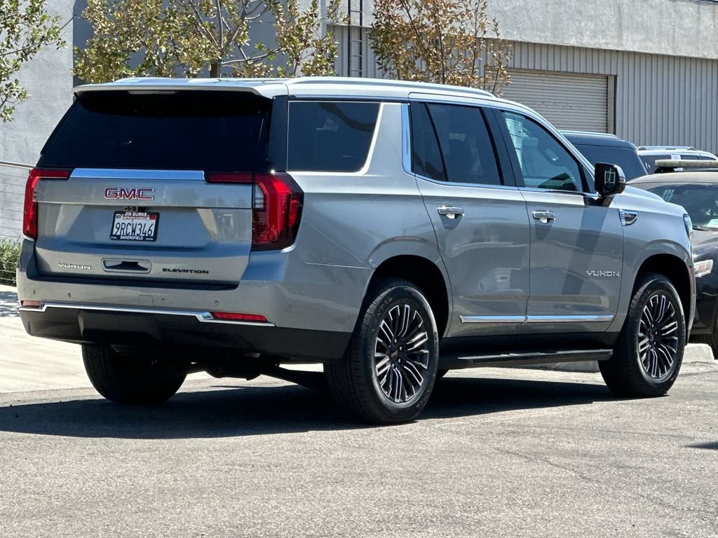 Used 2025 GMC Yukon Elevation w/ Elevation Premium Package AWD/4WD image 3