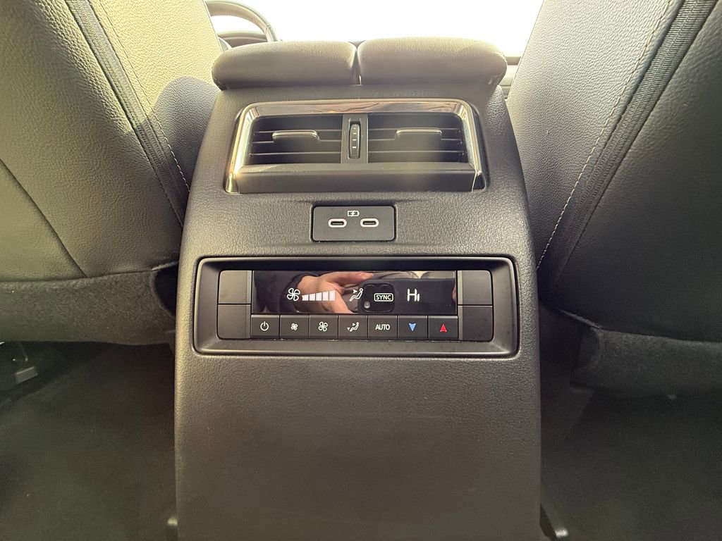 Used 2024 MAZDA CX-90 3.3 Turbo w/ Preferred Plus image 26