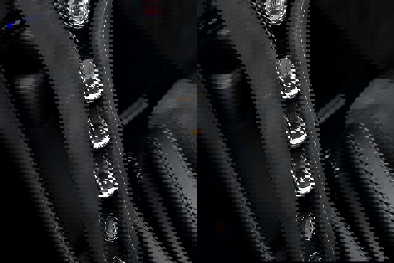 Used 2018 McLaren 720S Performance image 38