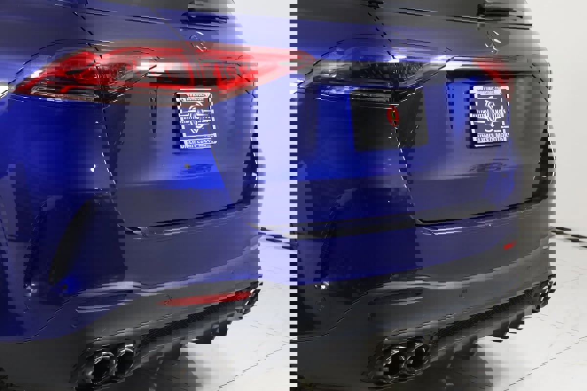 Used 2022 Mercedes-Benz GLE 53 AMG 4MATIC w/ 3rd Row Seat Package image 27