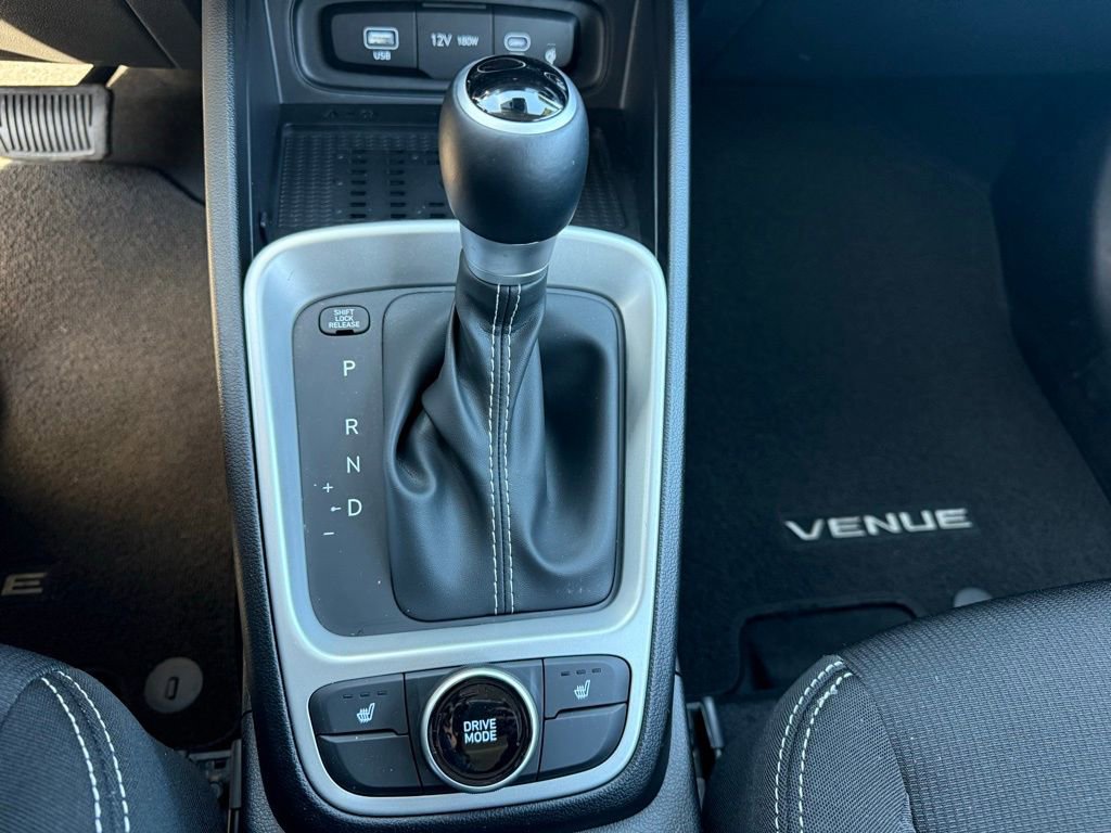 Certified 2026 Hyundai Venue SEL image 26