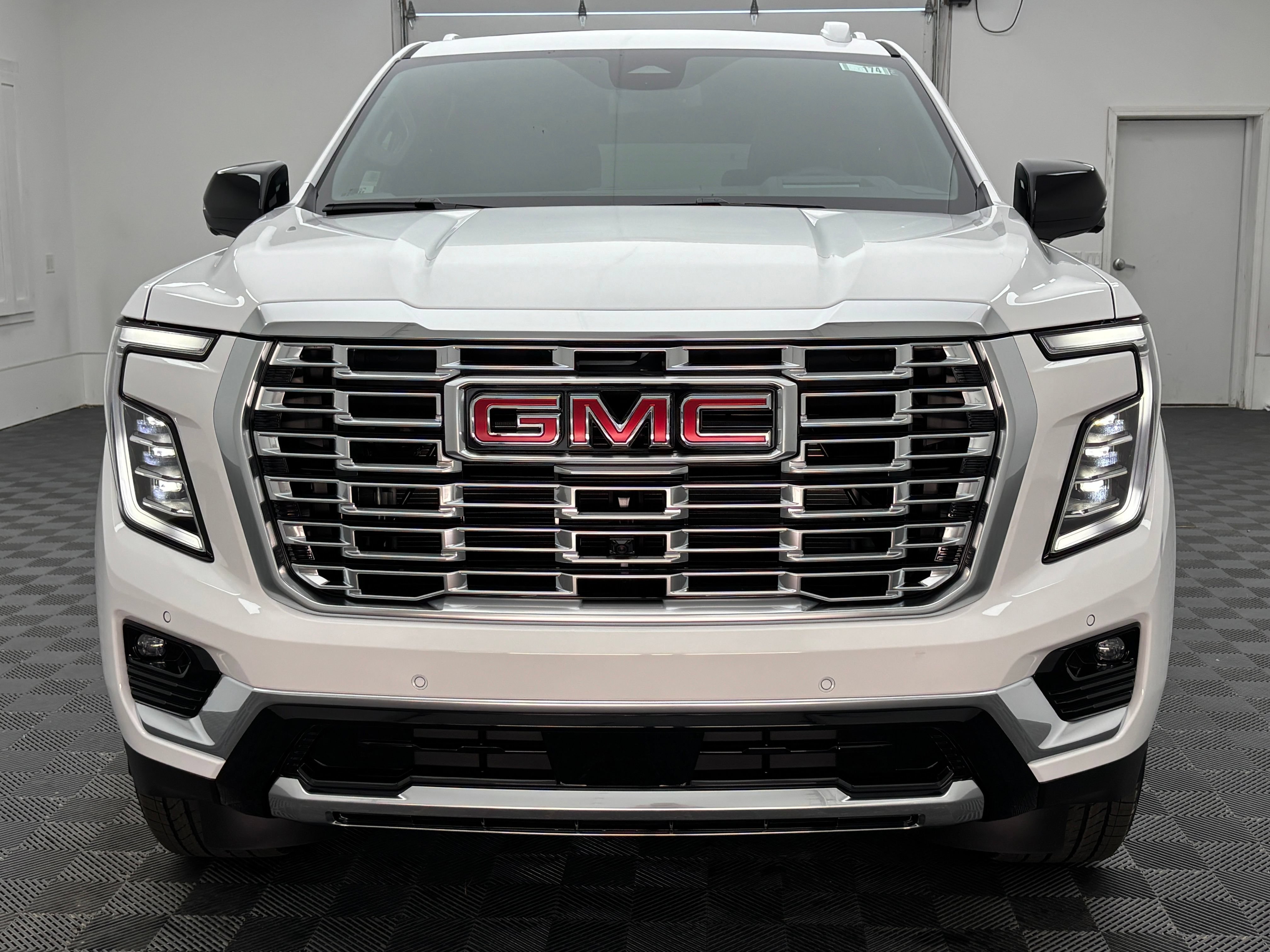 New 2026 GMC Yukon XL Denali w/ Sun & Power Step Package AWD/4WD image 16