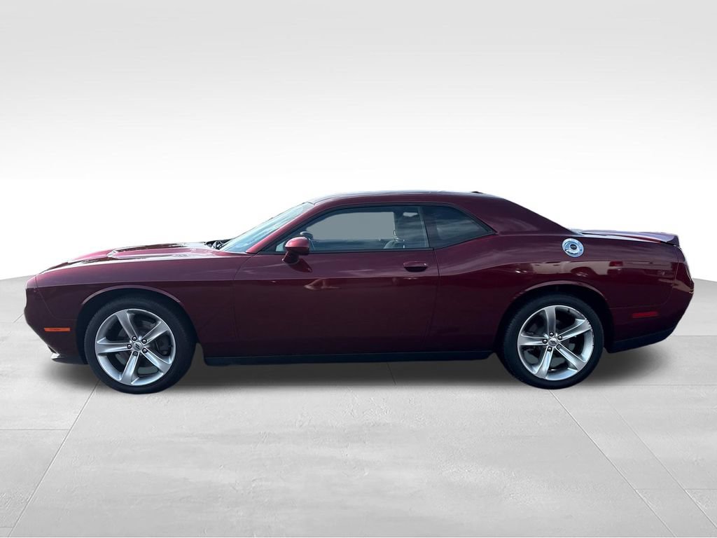 Used 2018 Dodge Challenger SXT w/ Super Sport Group (SS/T) RWD image 4