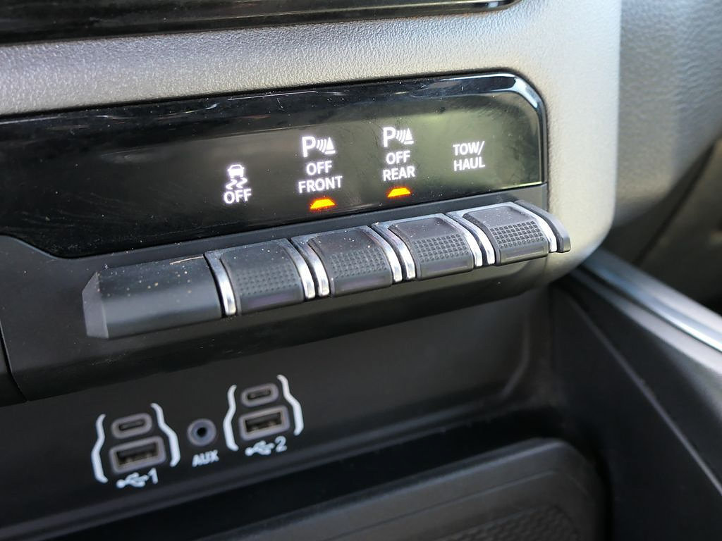 Used 2025 RAM 1500 Big Horn AWD/4WD image 21