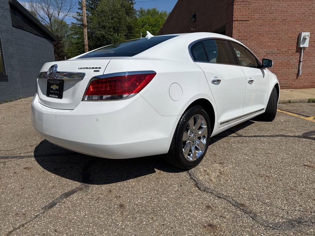 Used 2011 Buick LaCrosse CXL w/ Driver Confidence Package FWD image 2