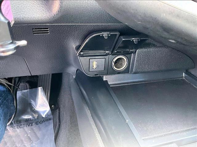 Used 2020 Toyota Camry LE FWD image 25