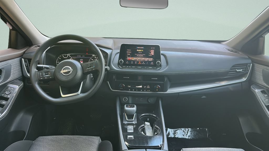 Used 2023 Nissan Rogue SV FWD image 13