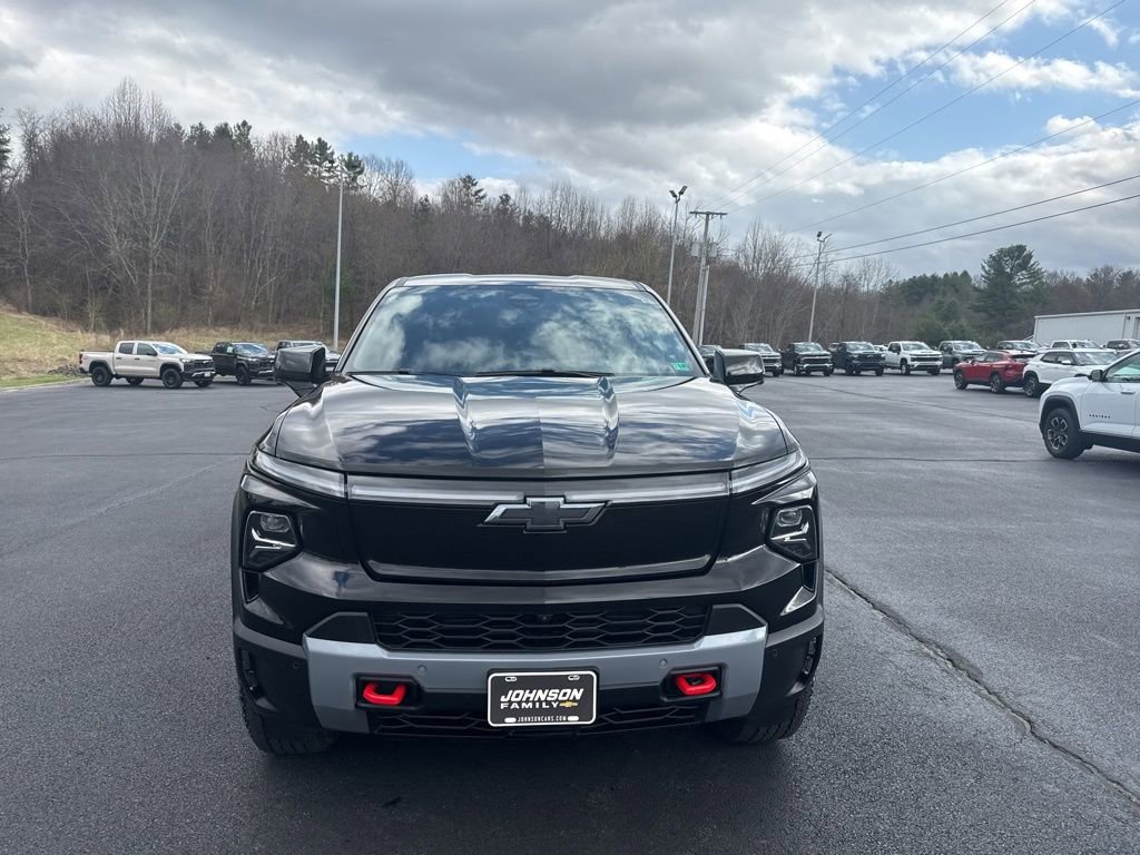 New 2026 Chevrolet Silverado EV Trail Boss w/ Premium Package image 2