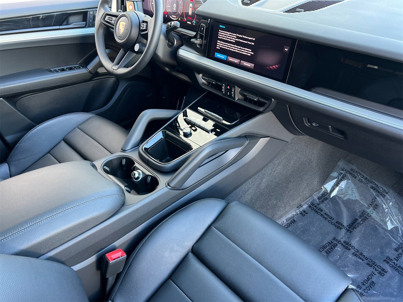 Certified 2025 Porsche Cayenne image 18